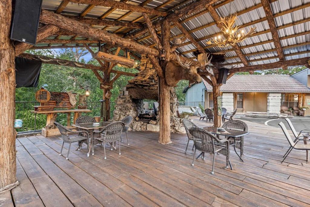 Stonegate Lodge 2 Queen Beds Wifi Tv Salt Water Pool Fire Pits #303 Eureka Springs Eksteriør bilde